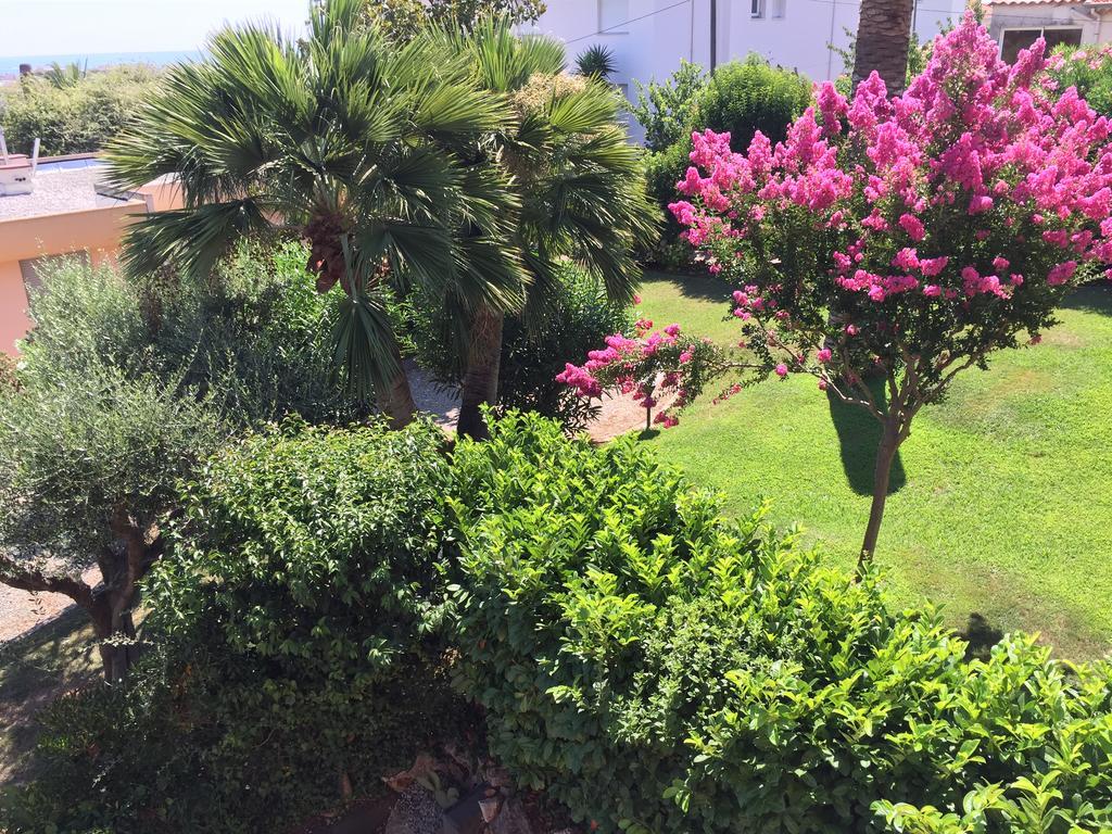 Vue Mer, Terrasse Et Parking Prive Antibes Exterior photo